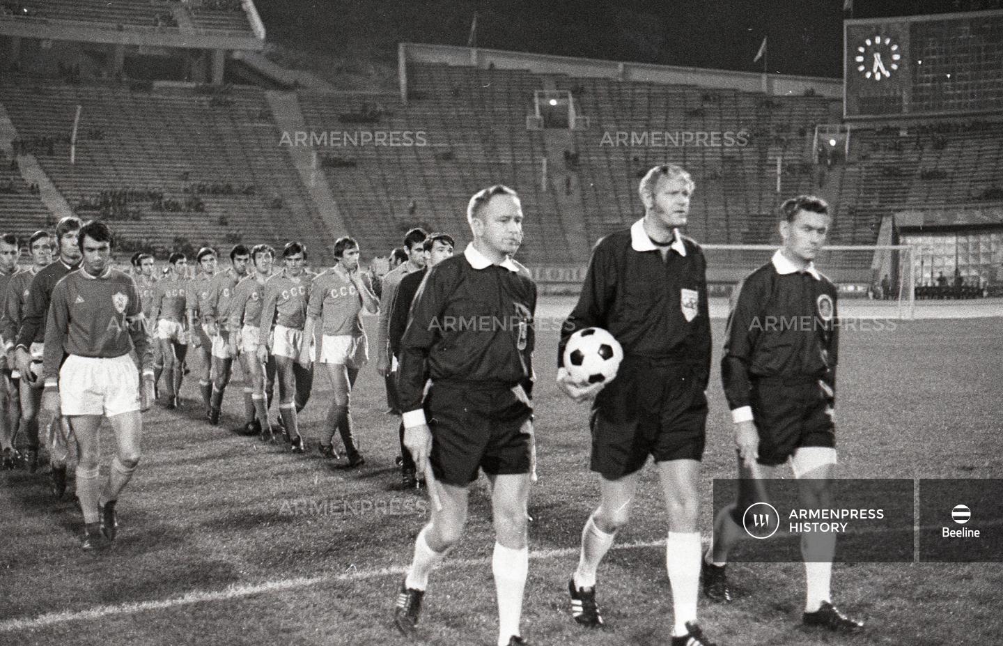 Խորհրդային Միության և Ֆրանսիայի ֆուտբոլի հավաքականների հանդիպումը