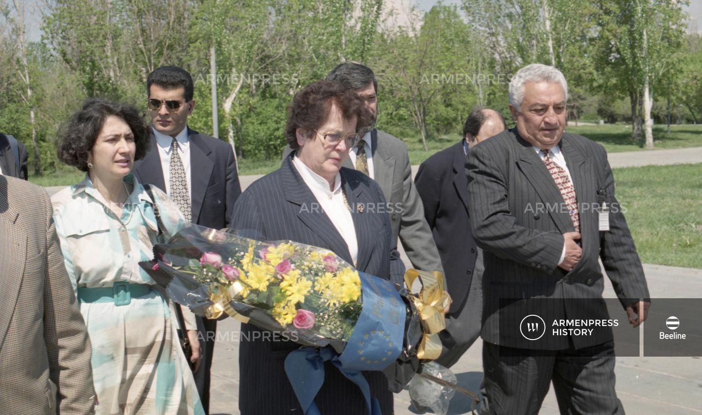 ԵԽԽՎ նախագահ Լենի Ֆիշերի այցը Հայաստան 1997 թվականին