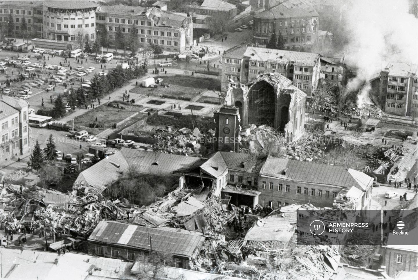 Գյումրիի Սբ. Ամենափրկիչ եկեղեցին երկրաշարժից հետո