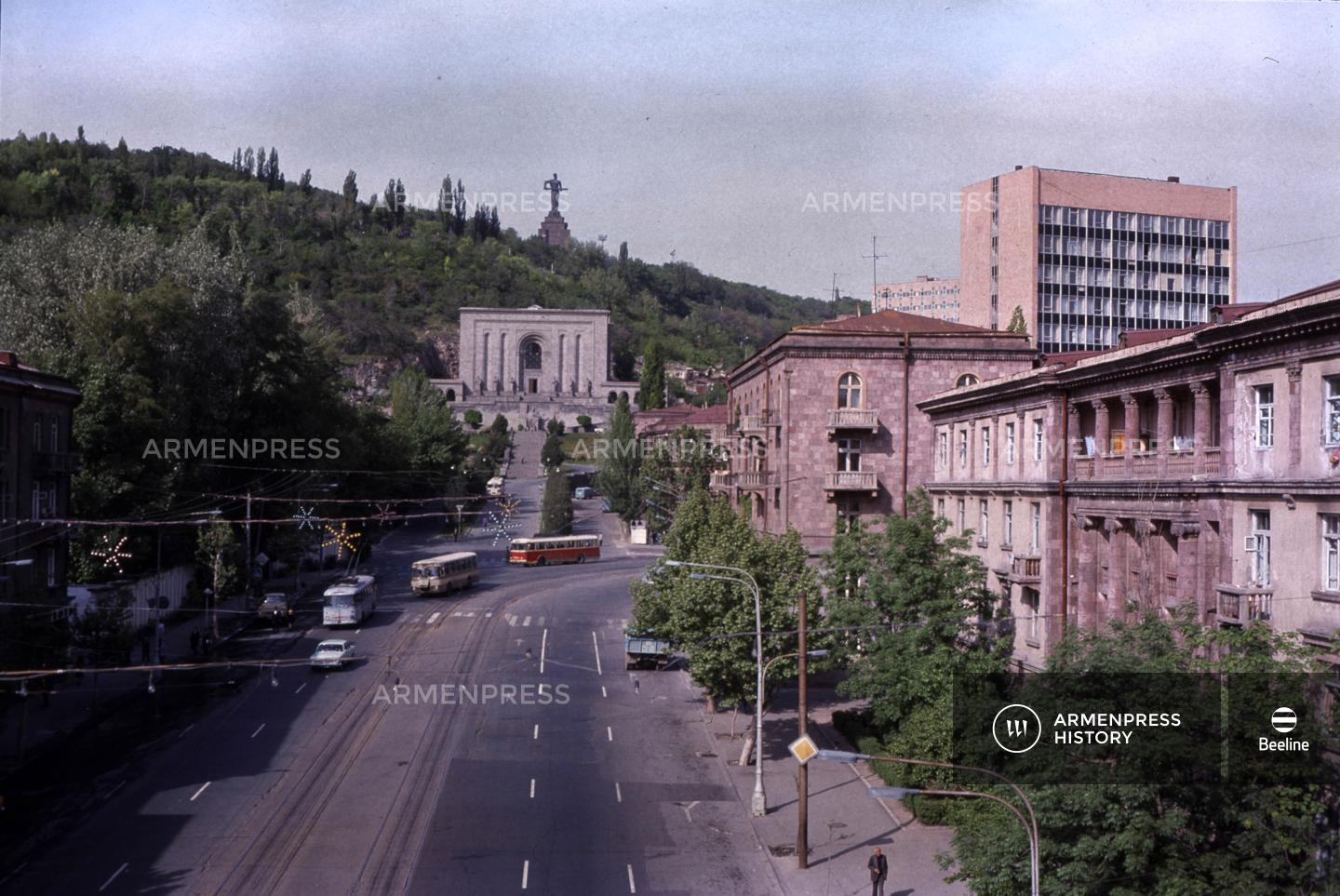 Երևանյան համայնապատկեր. Լենինի պողոտա