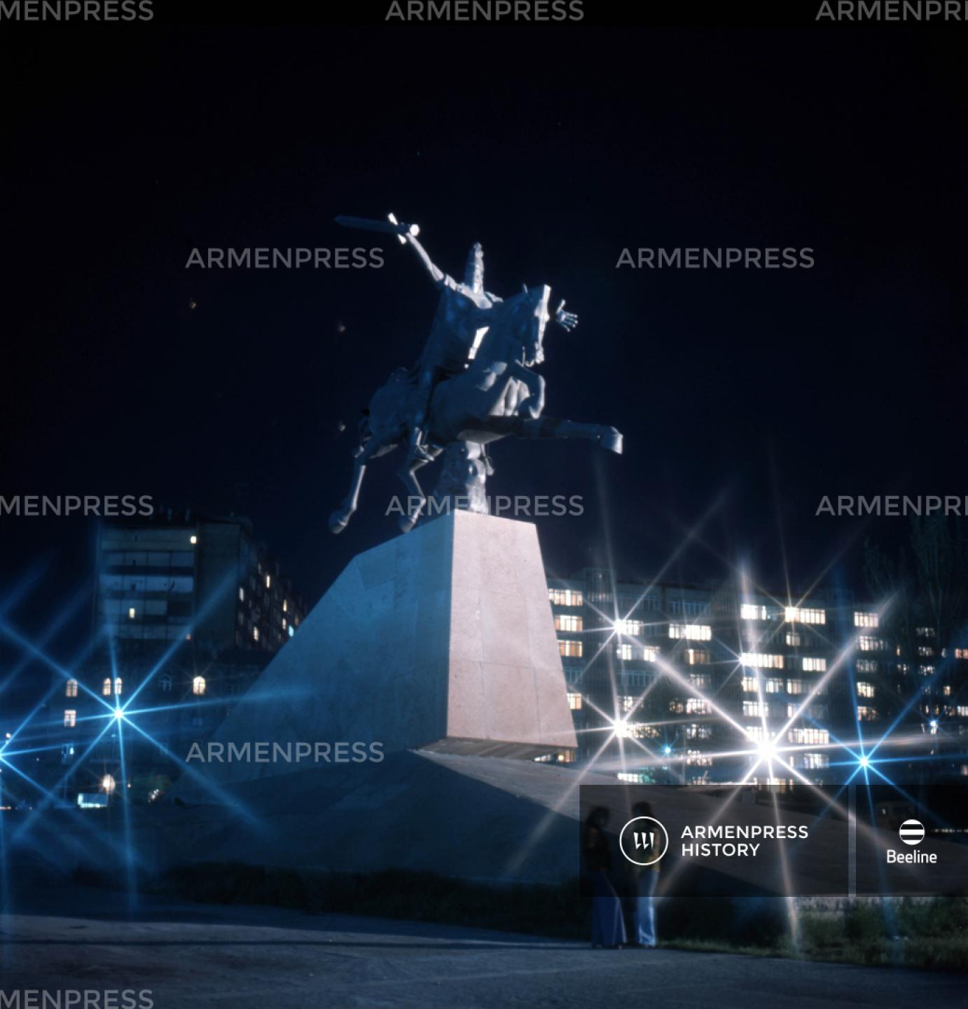 Վարդան Մամիկոնյանի հուշարձանը Երևանում